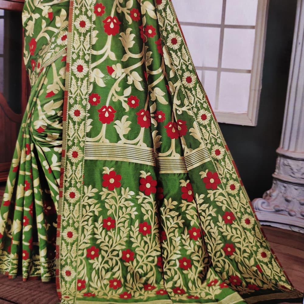 Green Heavy Jaal Pattern Silk Saree