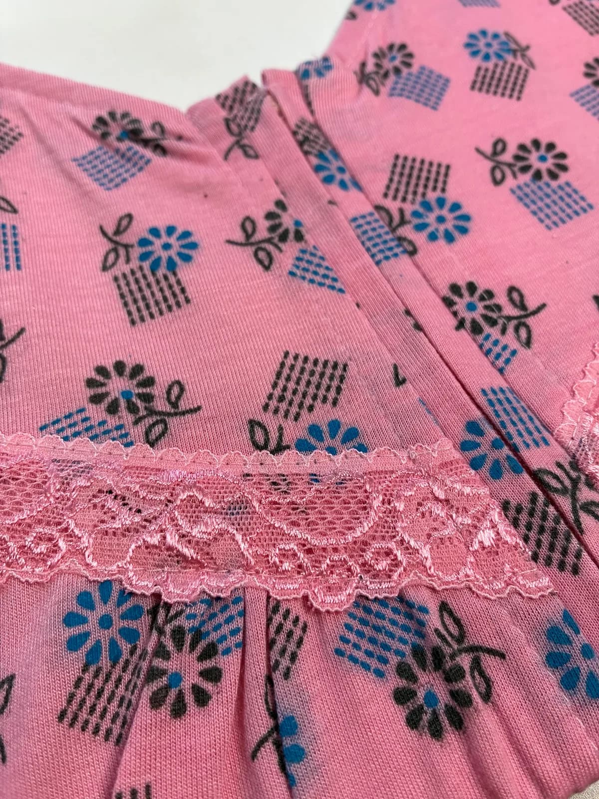 Light Pink Women’s Floral Printed Soft Nightgown with Lace & Front Zip