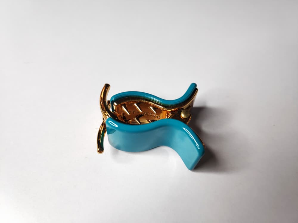 Blue Small sized Clutcher