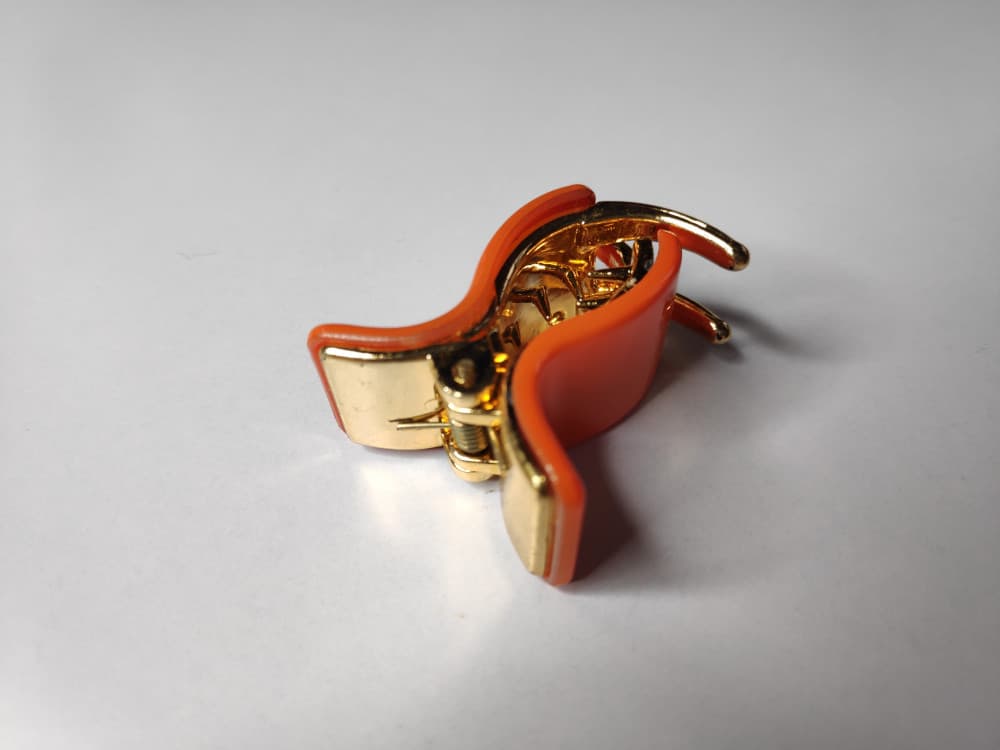 Orange Small sized Clutcher