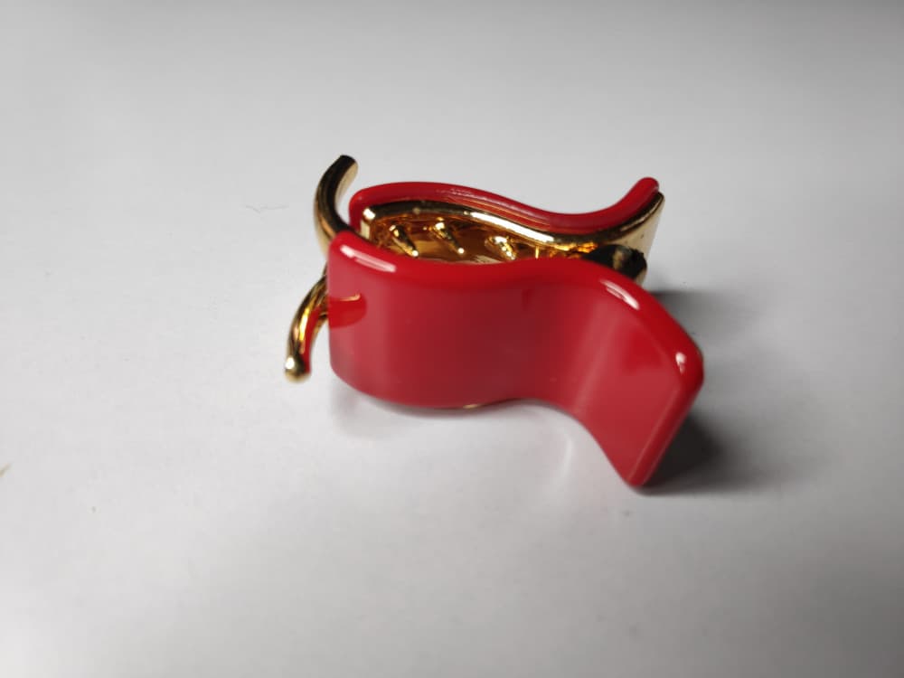 Red Small sized Clutcher