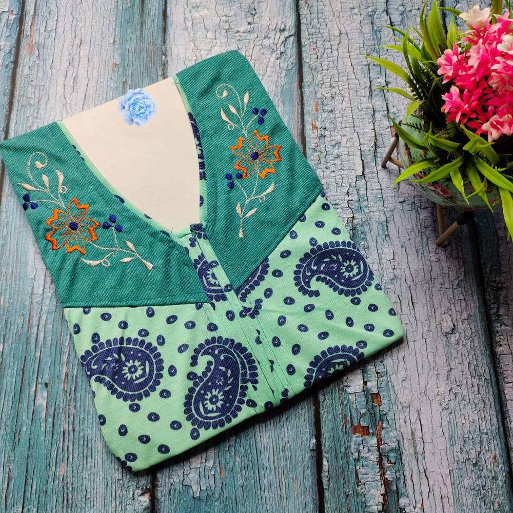 Green XXL & XXXL Size Hosiery Nighty with Zip